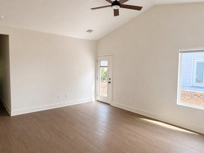 Building Photo - 4118 Chadd St