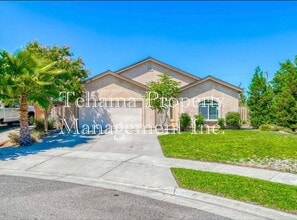 Building Photo - 400 James Ct