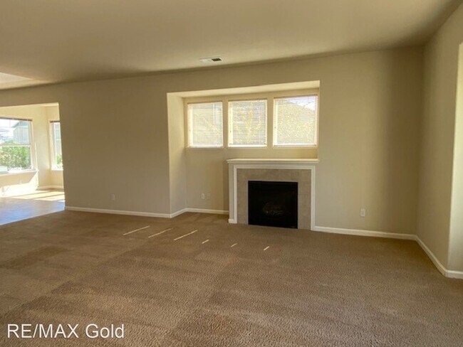 Foto del edificio - 3 br, 2.5 bath House - 530 Preston Burr Lane
