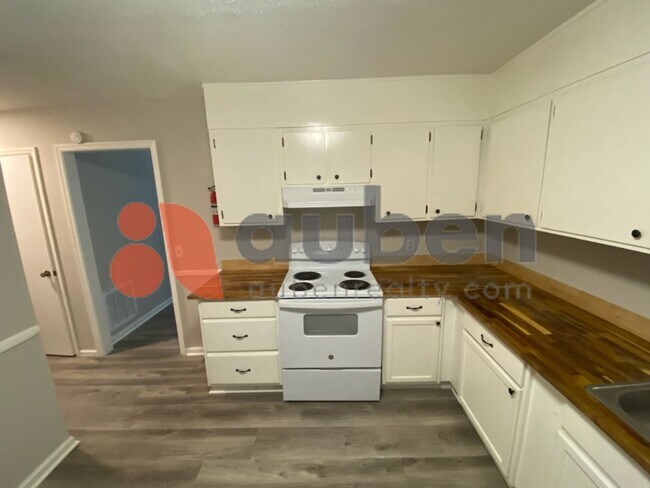 Building Photo - Hixson 2 Bed Duplex -$250 off move in spec...