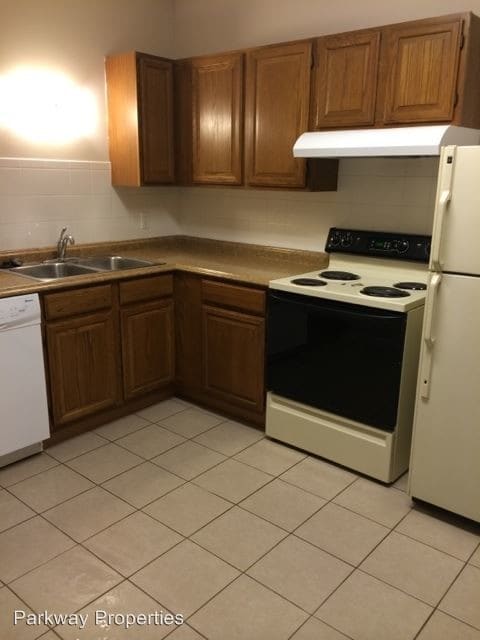 Primary Photo - 2348-2348 Murphy Dr