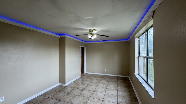 Foto del edificio - 3344 Soutel Dr