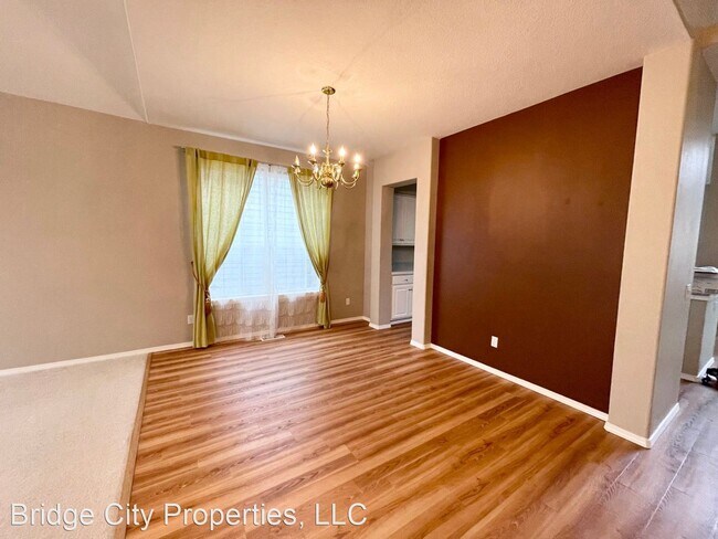 Foto del edificio - 4 br, 3 bath House - 15291 NW Blakely Lane