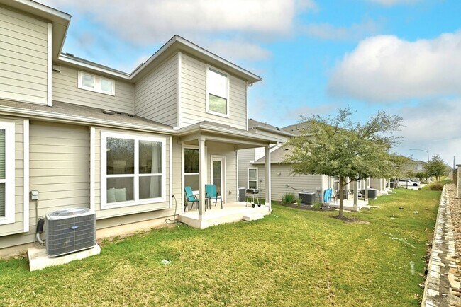 Foto del edificio - 11316 Gadsen Ln
