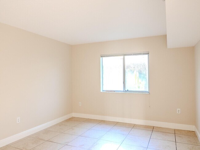 Foto del edificio - 4785 SW 62nd Ave