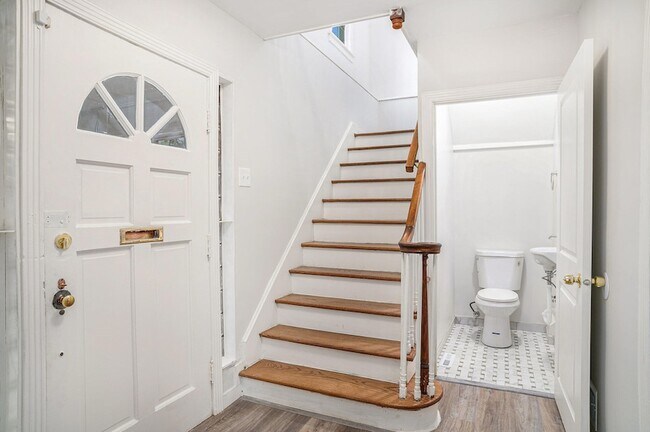 Foto del edificio - 138 N Howard Ct