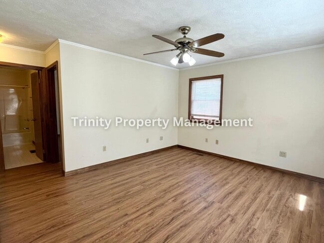 Foto del edificio - 1419 W Pike St