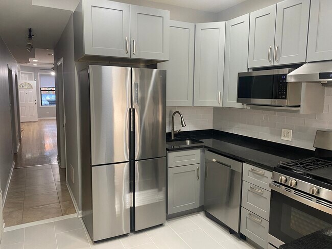 Foto del edificio - 3748 N Clifton Ave