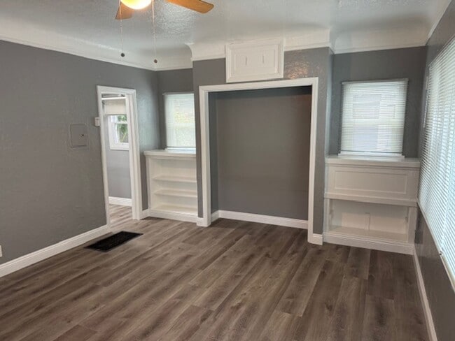 Building Photo - 714 Lime Ave