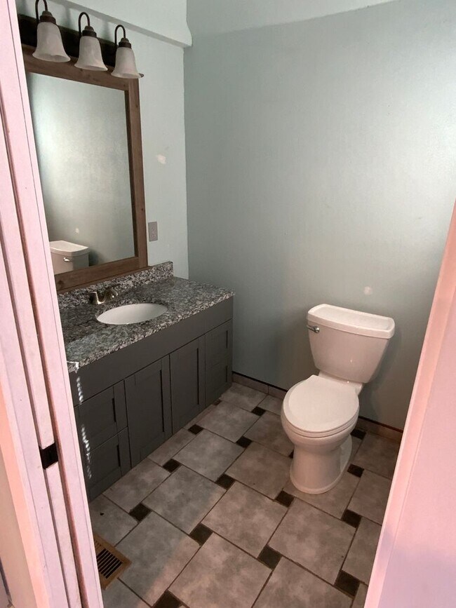 Foto del edificio - Charming Downtown House for Rent