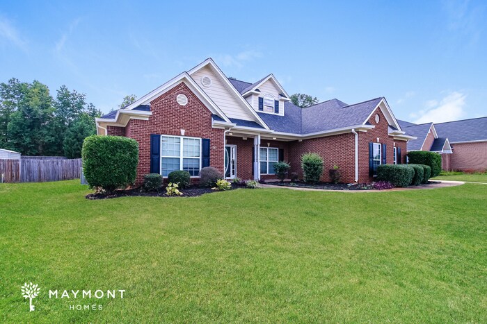 Building Photo - Spacious Home in Locust Grove