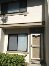 Building Photo - 38731 Aurora Terrace