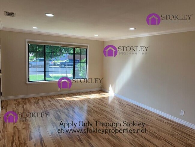 Foto del edificio - Stokley Properties Presents 2675 Tokola Dr...