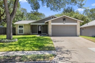 Building Photo - 2808 Firecrest Dr