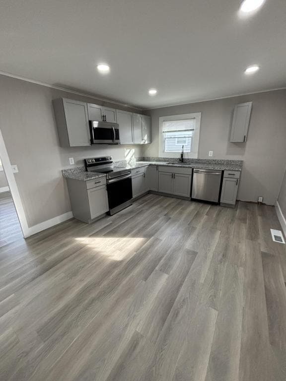 Building Photo - 3908 Yellowstone Ave