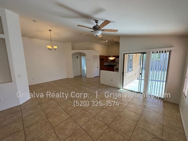Building Photo - Beautiful 3 BR House in Gated Community (I...