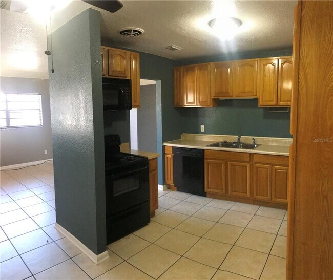 Foto del edificio - 3611 W Wallace Ave
