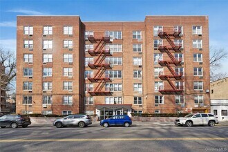 Building Photo - 6535 Broadway
