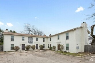 Building Photo - 3500 Alpine Cir