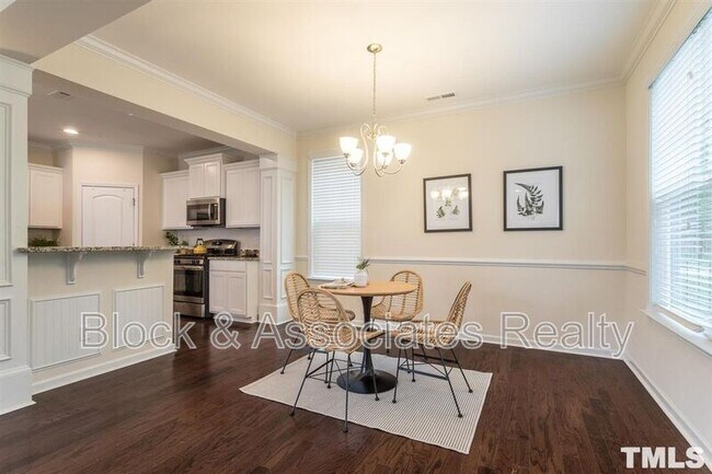 Building Photo - 2212 Magnolia Tree Ln