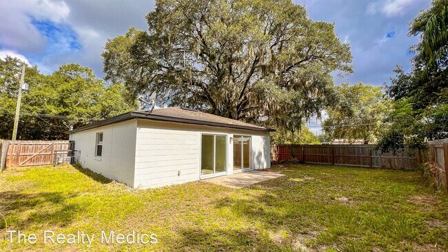 Foto del edificio - 3 br, 2 bath House - 14878 Astrolyn St