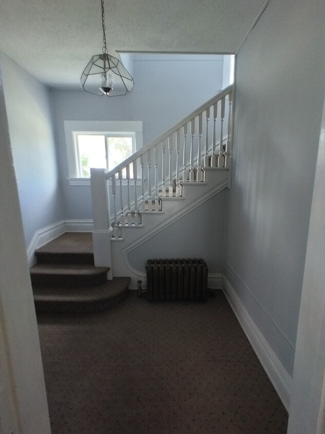 Primary Photo - 303 6th Ave NE
