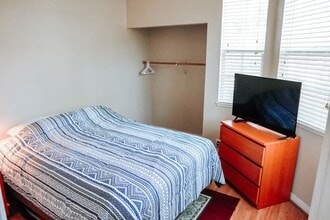 Building Photo - 326 Pasto Rico-