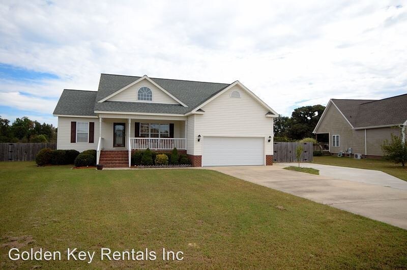 Primary Photo - 3 br, 2.5 bath House - 215 Wingspread Drive