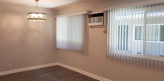 Building Photo - 1455 S Wooster St