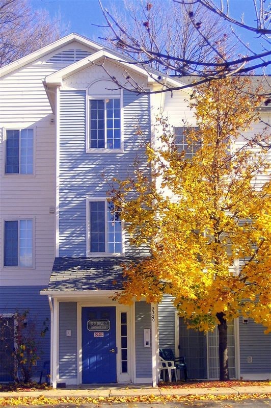 Primary Photo - 2329 Timberbrook Dr SE