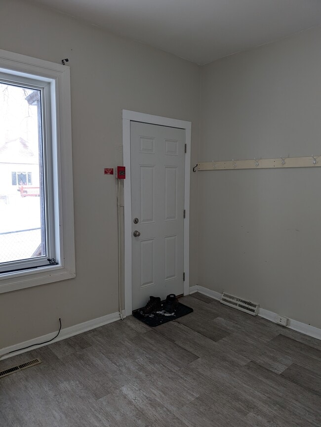Photo du bâtiment - 680 Aberdeen Ave
