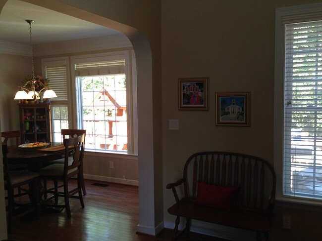 Foto del edificio - 108 Doyle Court (Hawks Landing) Yorktown 2...