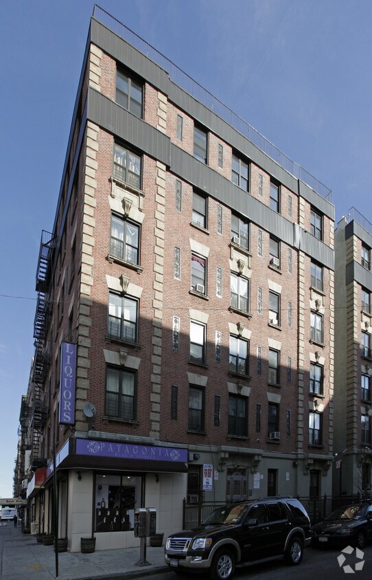 Building Photo - 481 W 159th St