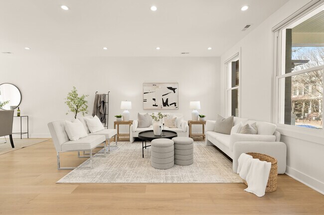 Foto del edificio - 1342 Meridian Pl NW