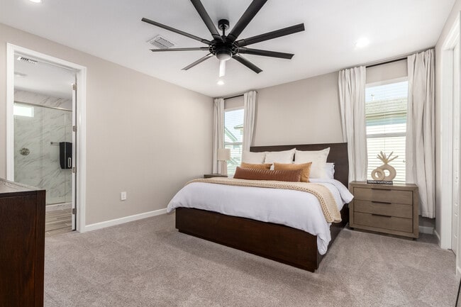 Foto del edificio - 4822 E Shady Glen Ave