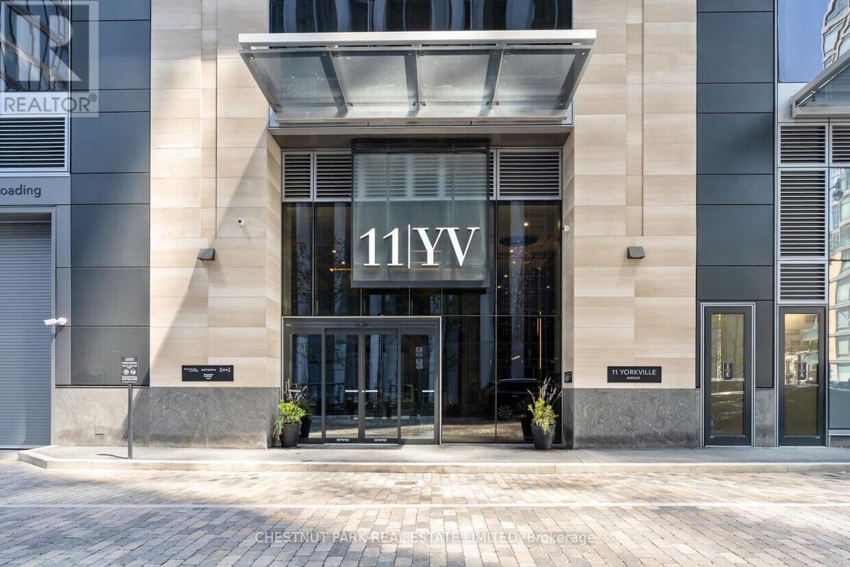 Photo principale - 11-4311 Yorkville Ave