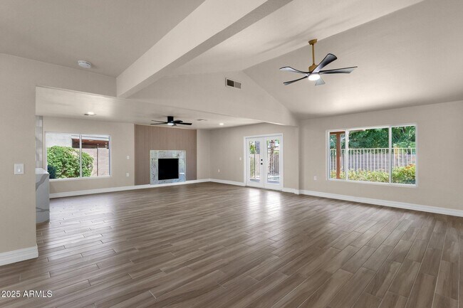Building Photo - 4913 E Acoma Dr