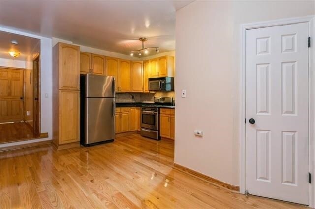 Foto del edificio - 320 6th St