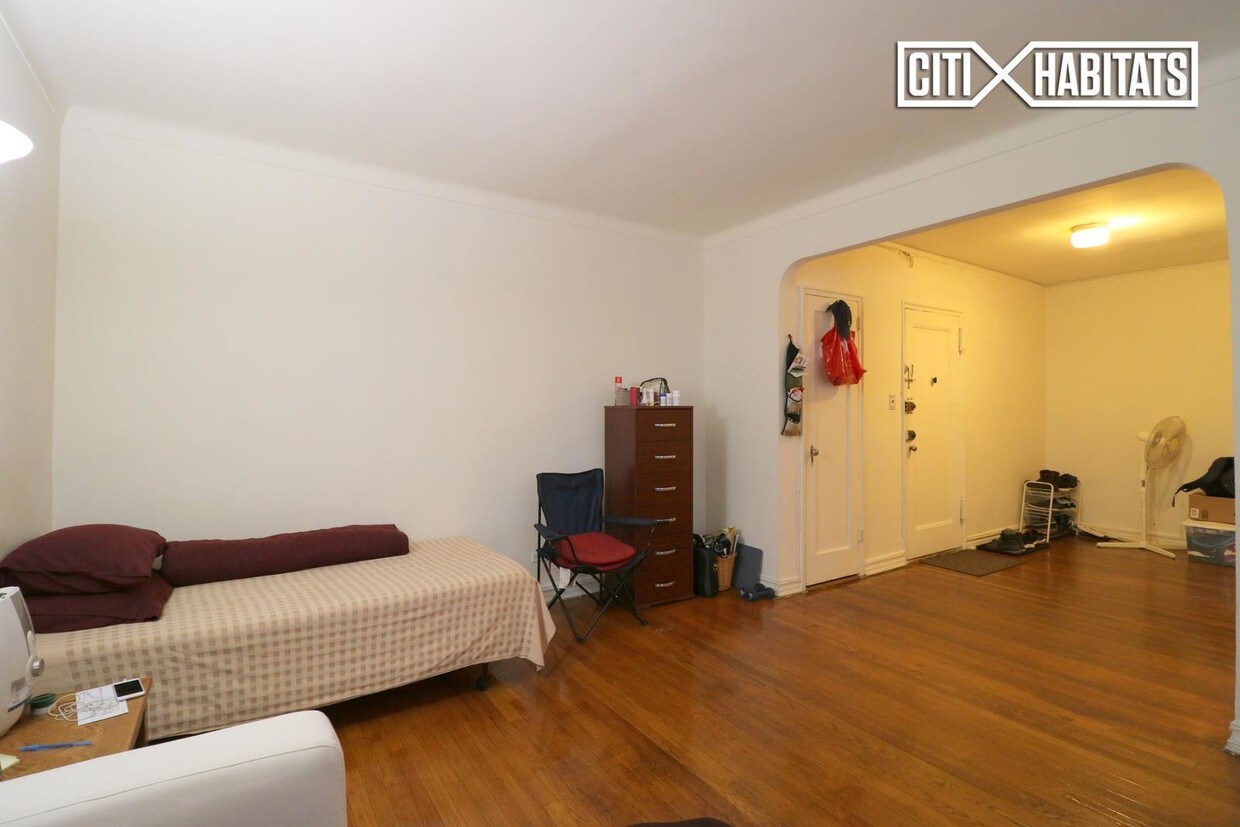 Building Photo - 4216 80th St