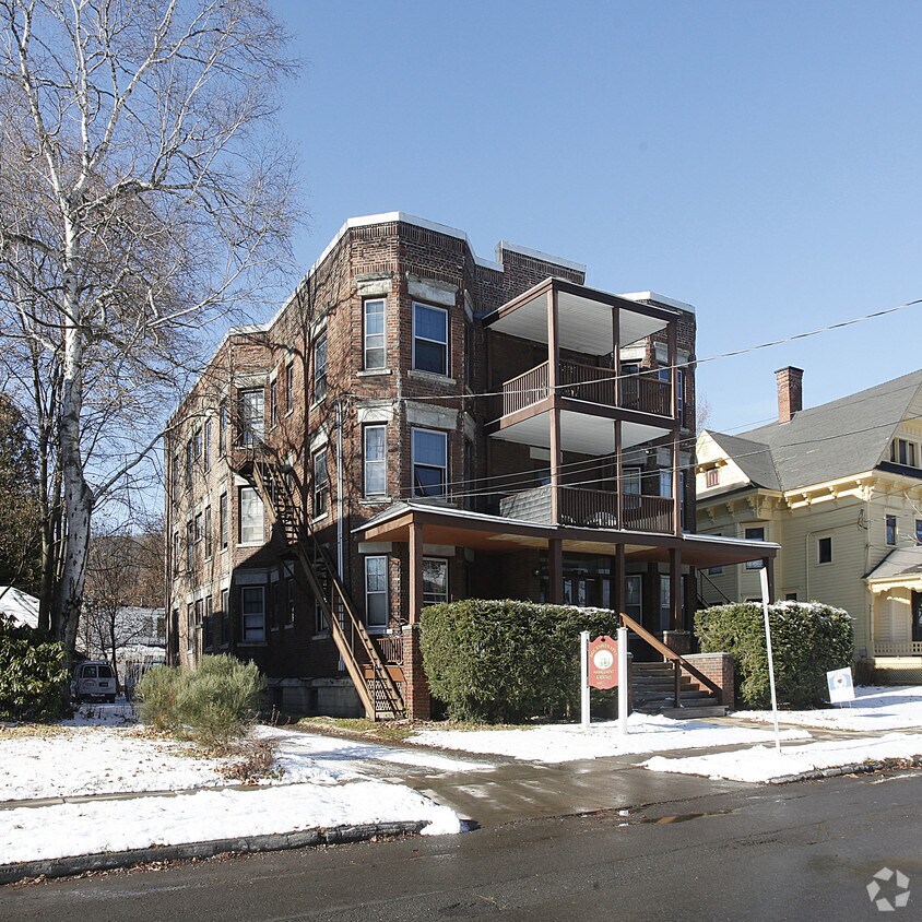 17 Watkins Ave, Oneonta, NY 13820 Apartments in Oneonta, NY