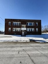 Building Photo - 16 N Richview Ave