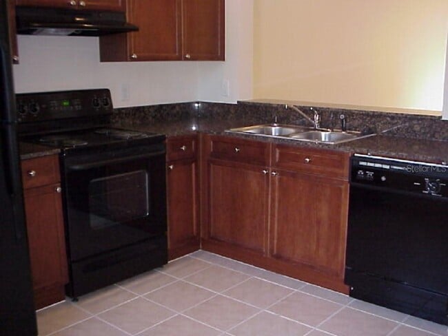 Building Photo - 5209 Olmstead Bay Place