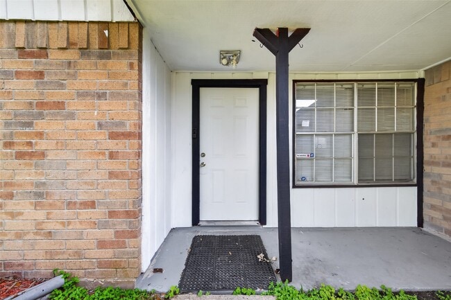 Building Photo - 8203 Lone Quail Dr