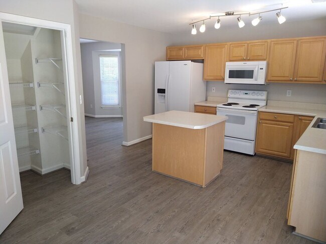 Foto del edificio - 118 Morell Dr