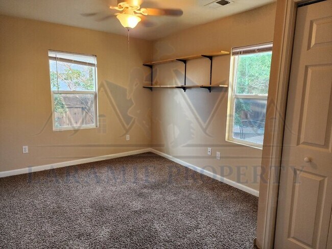 Foto del edificio - 1256 N 6th St