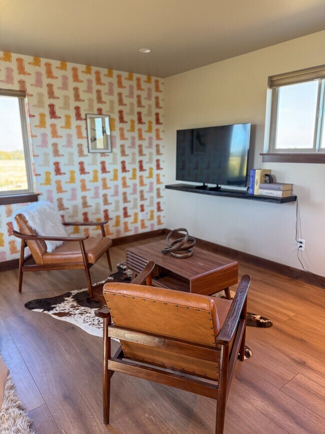 Foto del edificio - 4321 Blackwood Rd