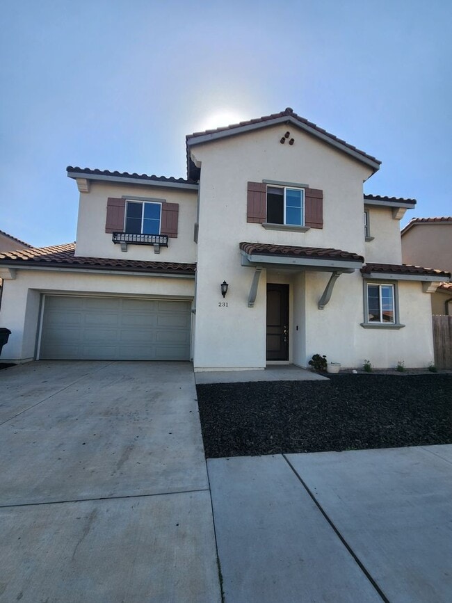 Building Photo - 231 Ninos Dr