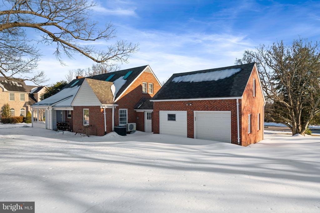 Foto del edificio - 1688 Chain Bridge Rd