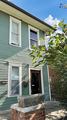 Building Photo - 4616 East Side Ave