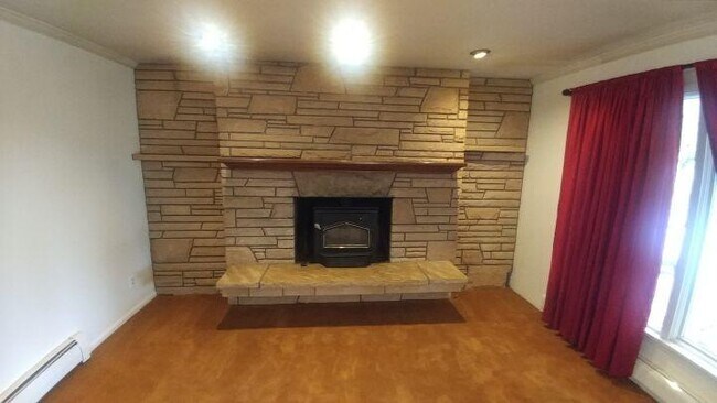 Building Photo - 5 bedroom in Billings MT 59102